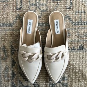 Steve Madden beige mules size 8, New, never worn